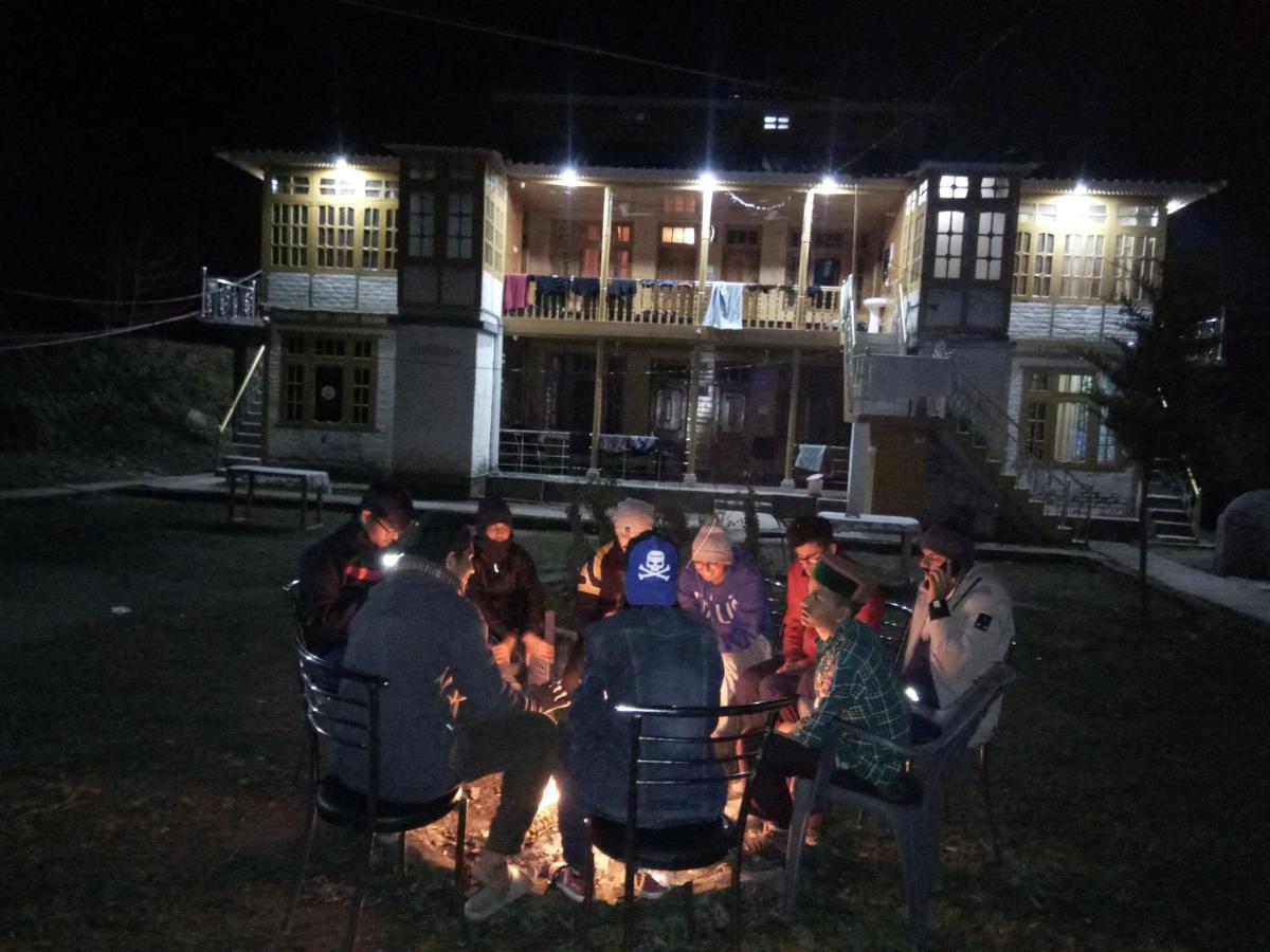 Kasol Wooden Cottage Экстерьер фото